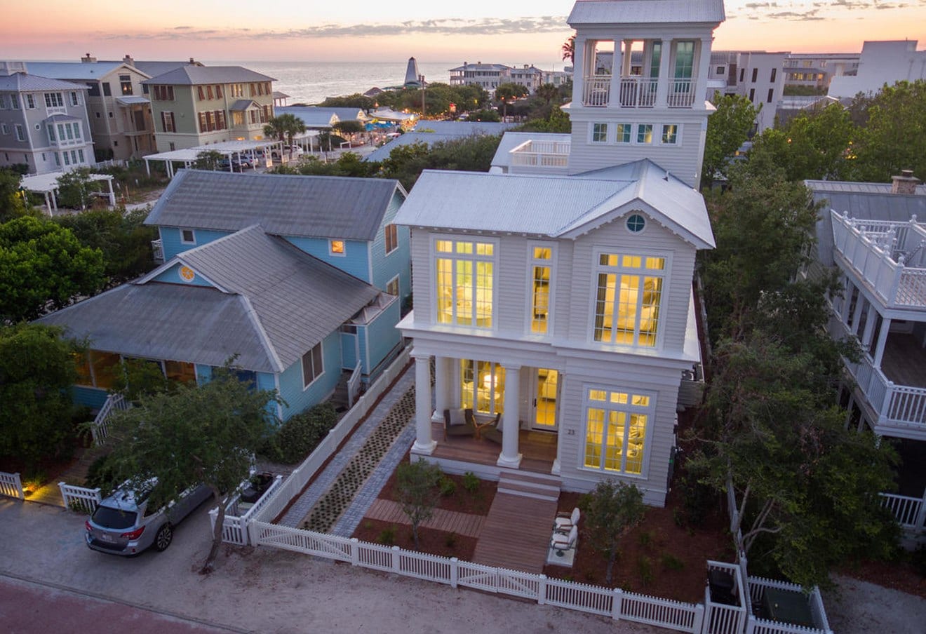 Seaside Florida architecture and coastal homes along 30A, showcasing New Urbanism design.
